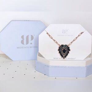 New Bomb Party “It's The Look That Loves You” Necklace NK99873